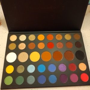 Morphe Makeup - Morphe x James Charles Palette Morphe Makeup - Morphe x James Charles Palette